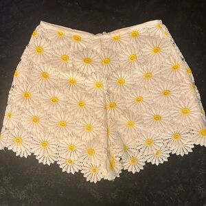 NWT Shop Talulah White Daisy Lace Shorts